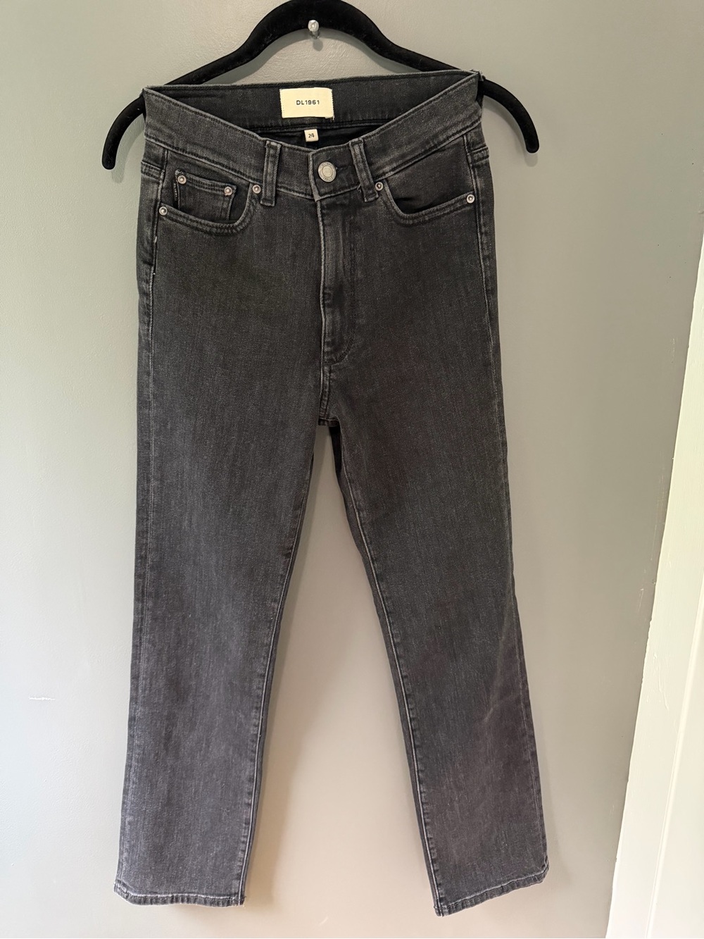 DL1961 Halle Straight High Rise Instasculpt 29" Jeans - Picture 4 of 4